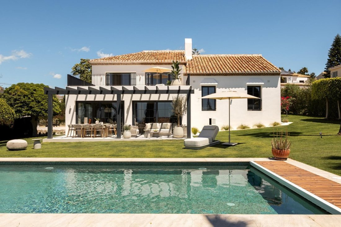 Villa in Benahavis, Andalusia, Spain 2 - 17982035