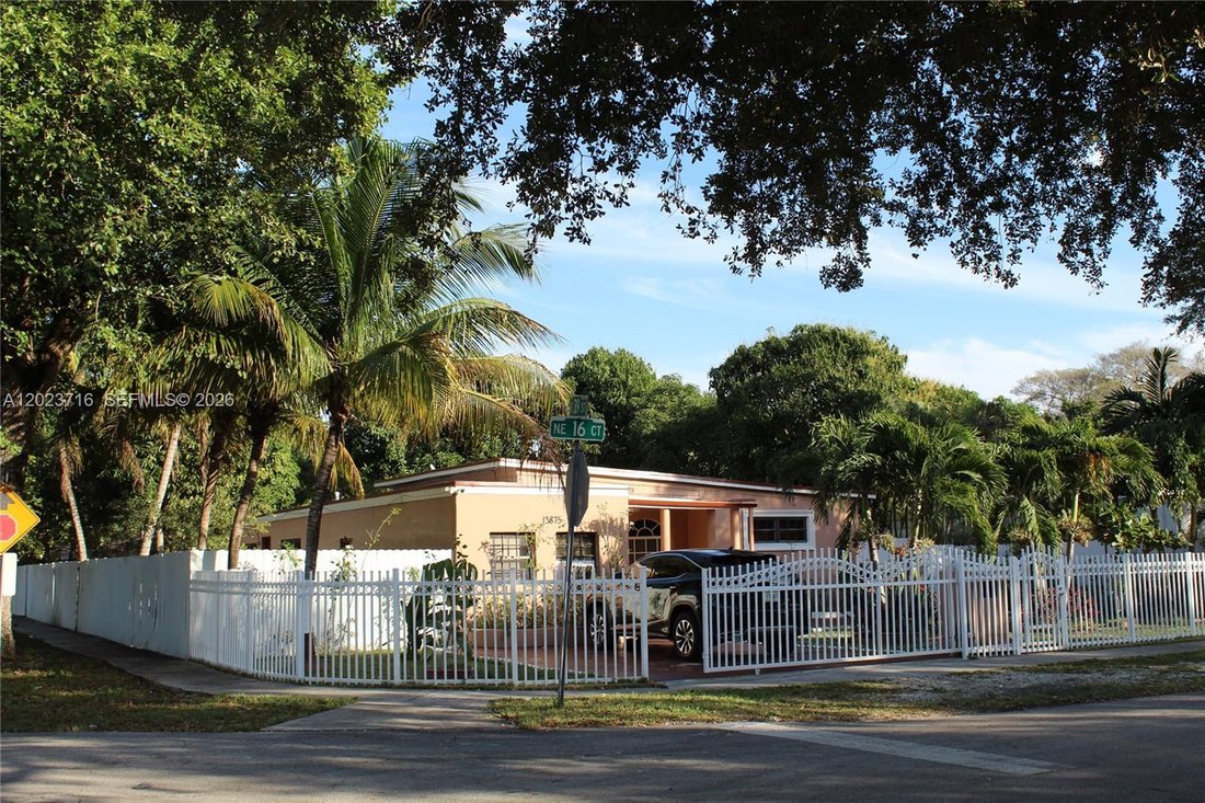 House in North Miami Beach, Florida, United States 3 - 17982036