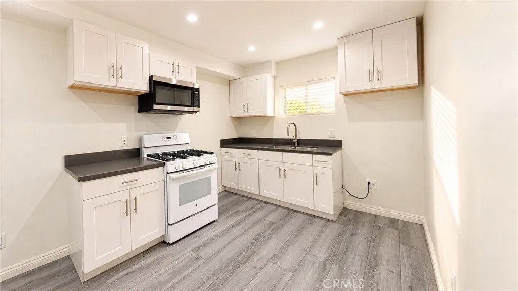 Apartment in Los Angeles, California, United States 4 - 17982157