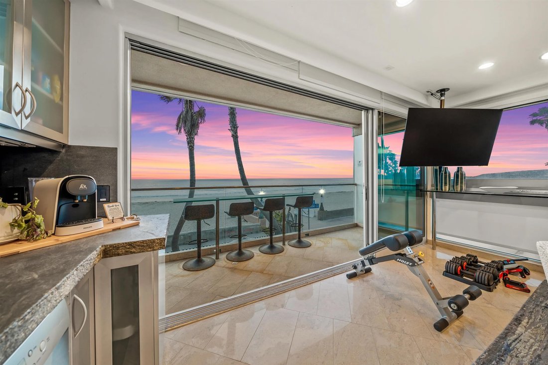Condo in San Diego, California, United States 4 - 17982165
