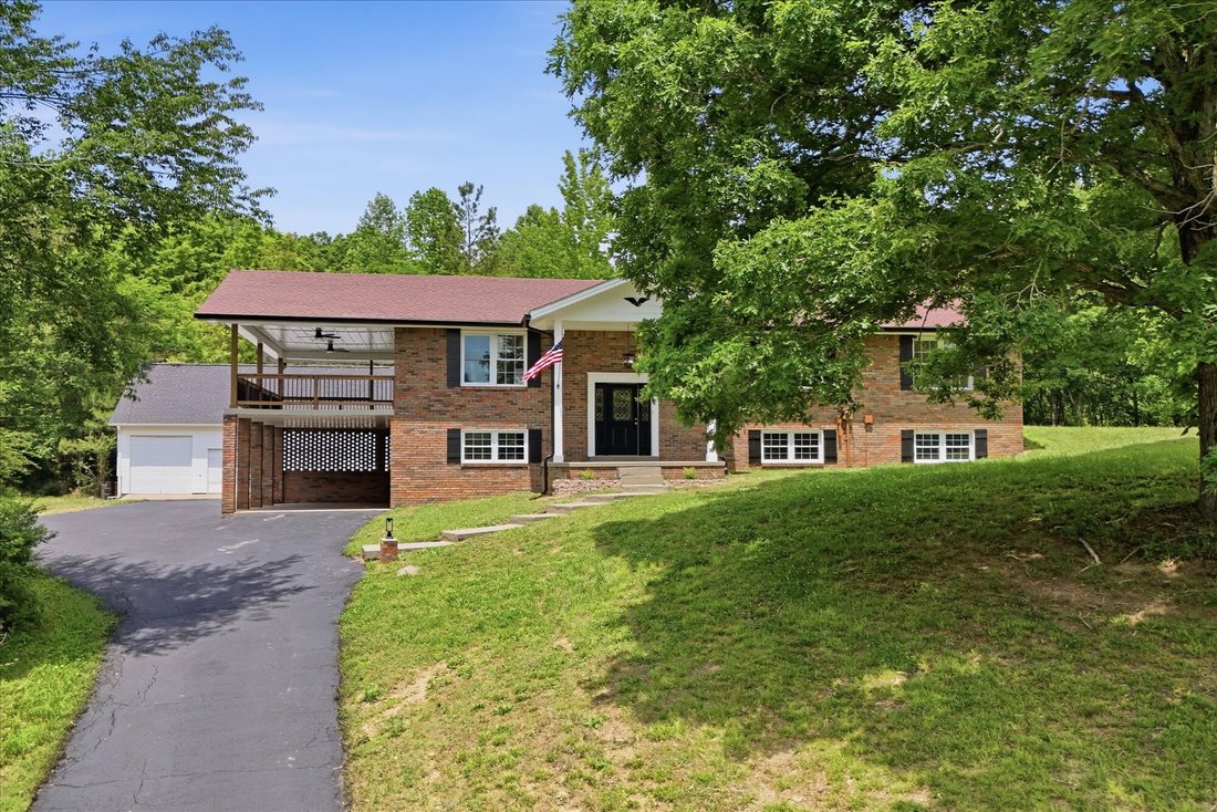 House in Hohenwald, Tennessee, United States 1 - 17981991