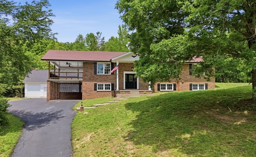 House in Hohenwald, Tennessee, United States 1