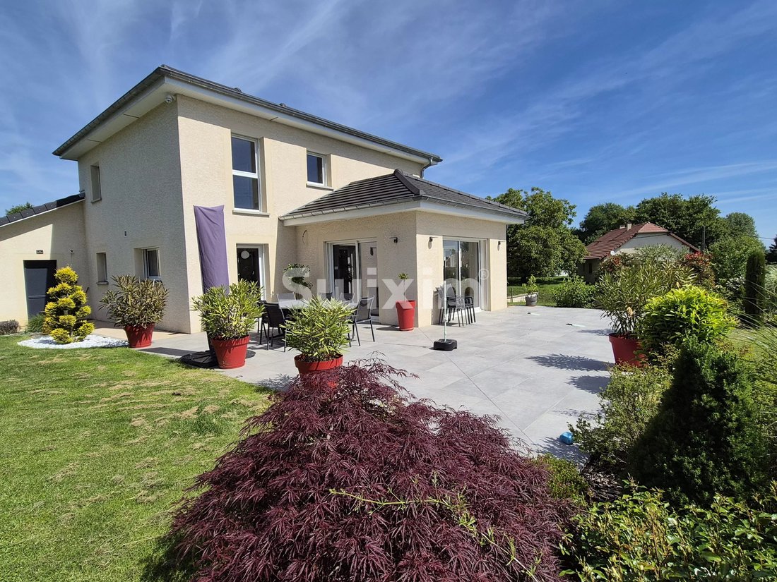 House in Zone Portuaire-Le Boichot, Dole, France 2 - 17982838