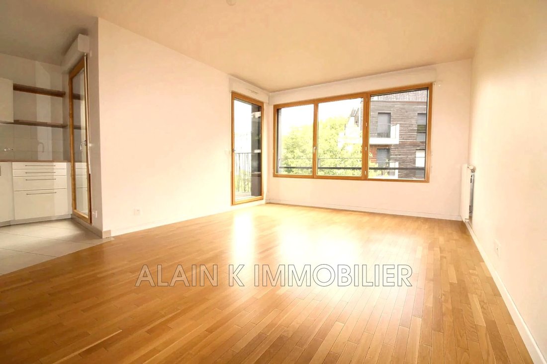 Apartment in Pavé des Gardes, Chaville, France 2 - 17982596