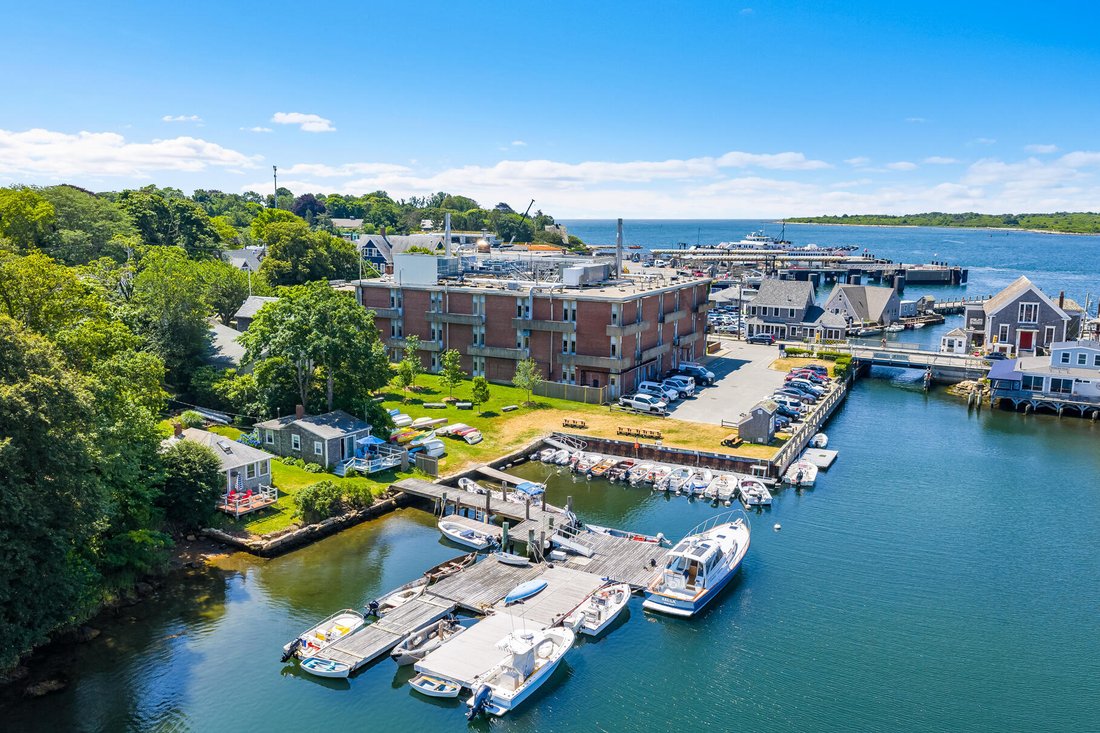 House in Falmouth, Massachusetts, United States 4 - 17949477