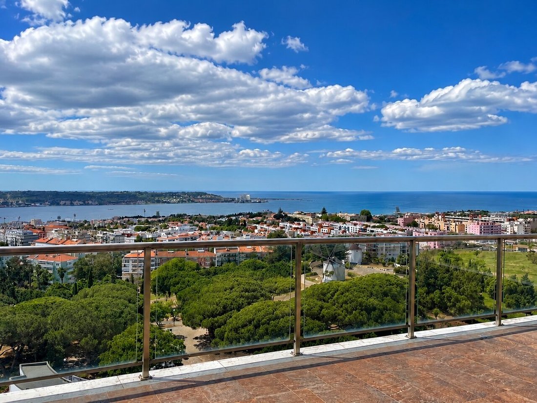 Apartment in Ajuda, Lisbon, Portugal 2 - 17982659