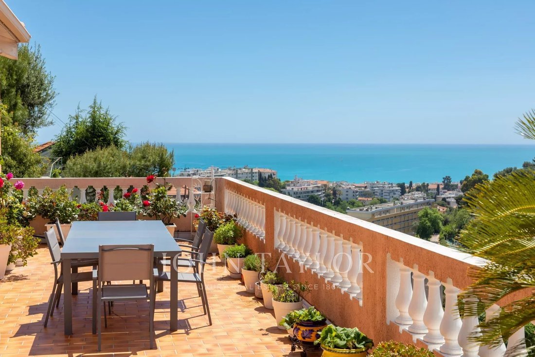 Villa in Nice, Provence-Alpes-Côte d'Azur, France 1 - 11557687