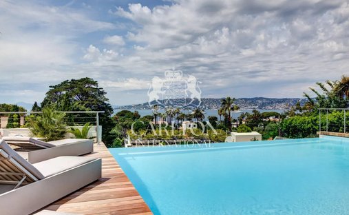 Villa in Antibes, Provence-Alpes-Côte d'Azur, France 1