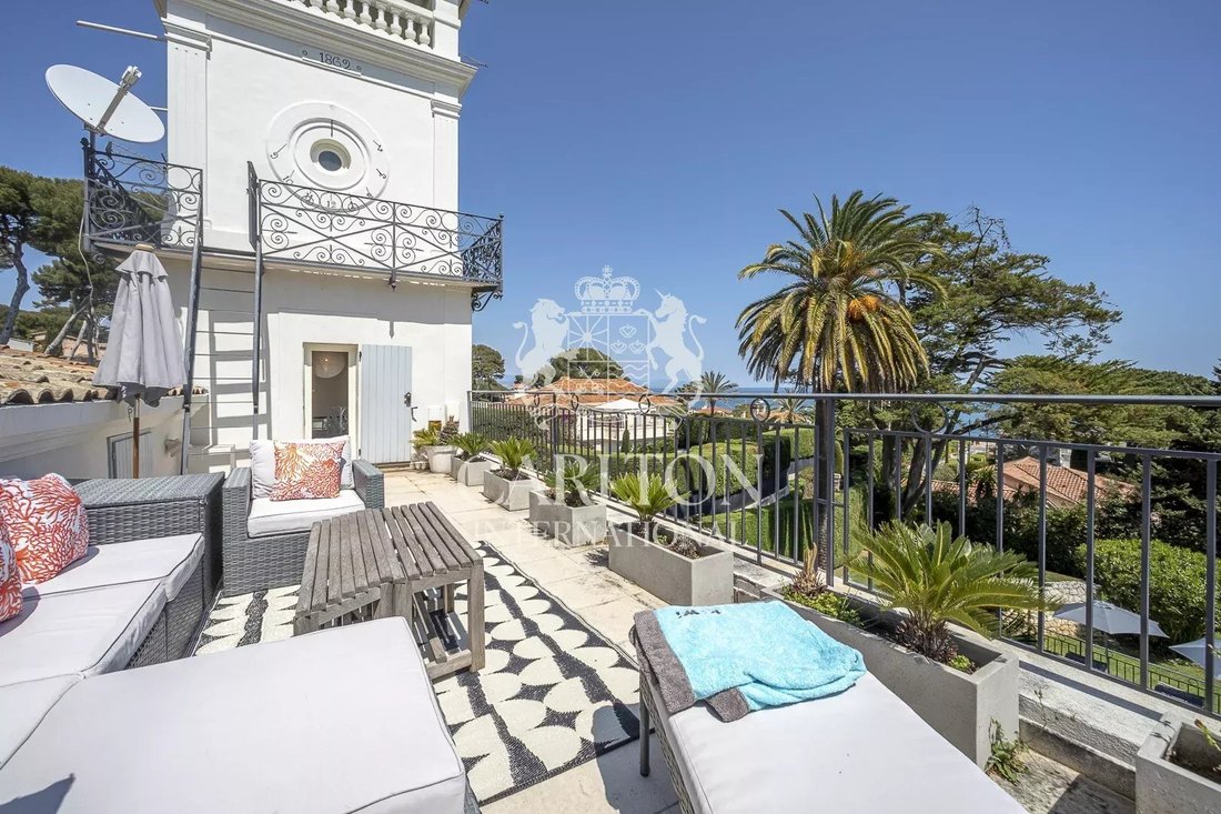 Villa in Antibes, Provence-Alpes-Côte d'Azur, France 3 - 15295827