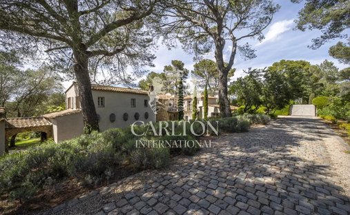 Villa in Mougins, Provence-Alpes-Côte d'Azur, France 1