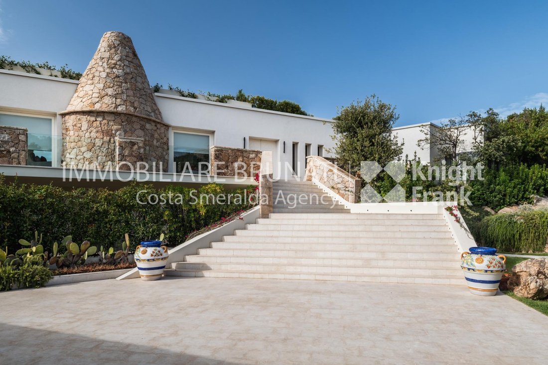 Villa in Arzachena, Sardinia, Italy 2 - 17982848