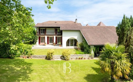 Casa a Urt, Nuova Aquitania, Francia 1