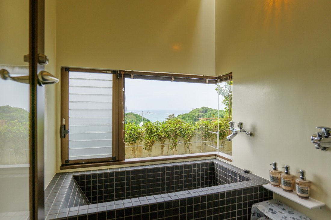 House in Nakijin, Okinawa, Japan 5 - 17982978