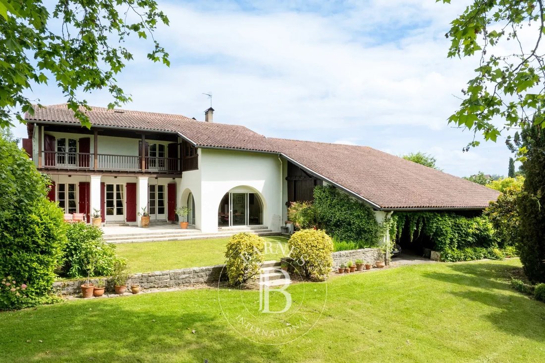 House in Urt, Nouvelle-Aquitaine, France 3 - 17982986