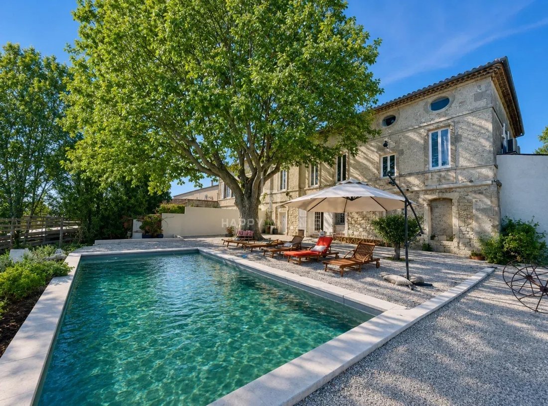 Country House in Arles, Provence-Alpes-Côte d'Azur, France 1 - 17982922