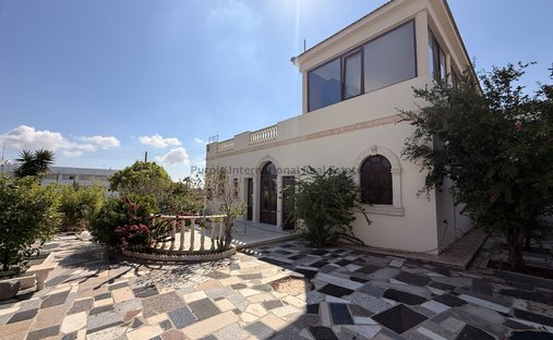 Villa in Aradippou, Larnaka, Zypern 1