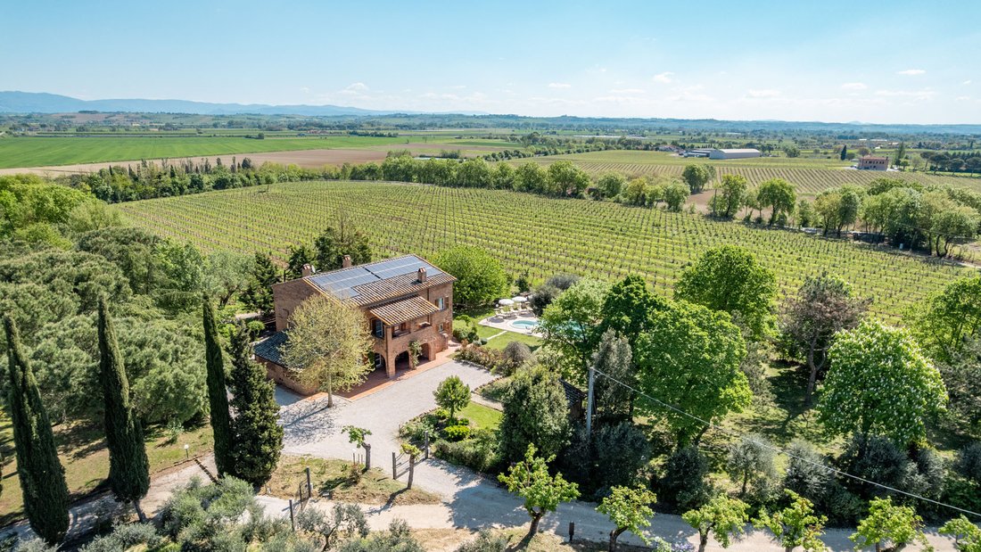 Estate in Montepulciano, Tuscany, Italy 3 - 17982925