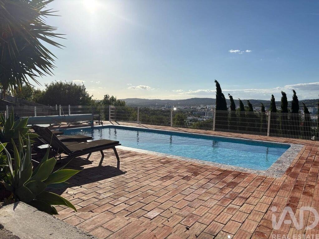 Townhouse in Loule (Sao Clemente), Algarve, Portugal 2 - 17983512