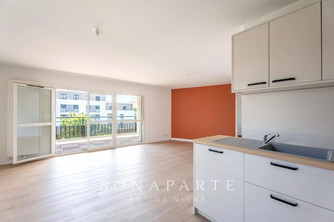 Apartment in Ferney-Voltaire, Auvergne-Rhône-Alpes, France 4 - 17982931