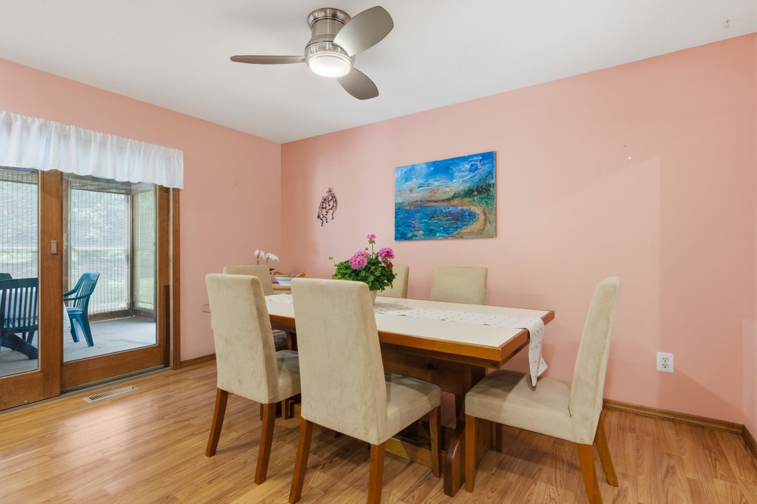 Shelter Island Heights, New York, United States 5 - 17983246