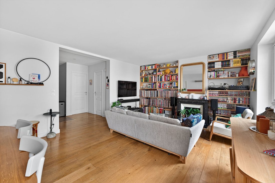 Apartment in Faubourg du Temple-Hôpital Saint Louis, Paris 10e Arrondissement, Paris 4 - 17983361
