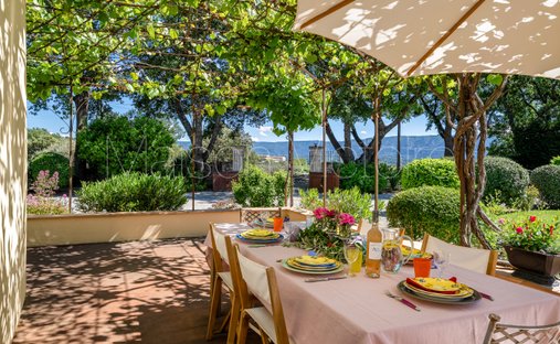 House in Gordes, Provence-Alpes-Côte d'Azur, France 1