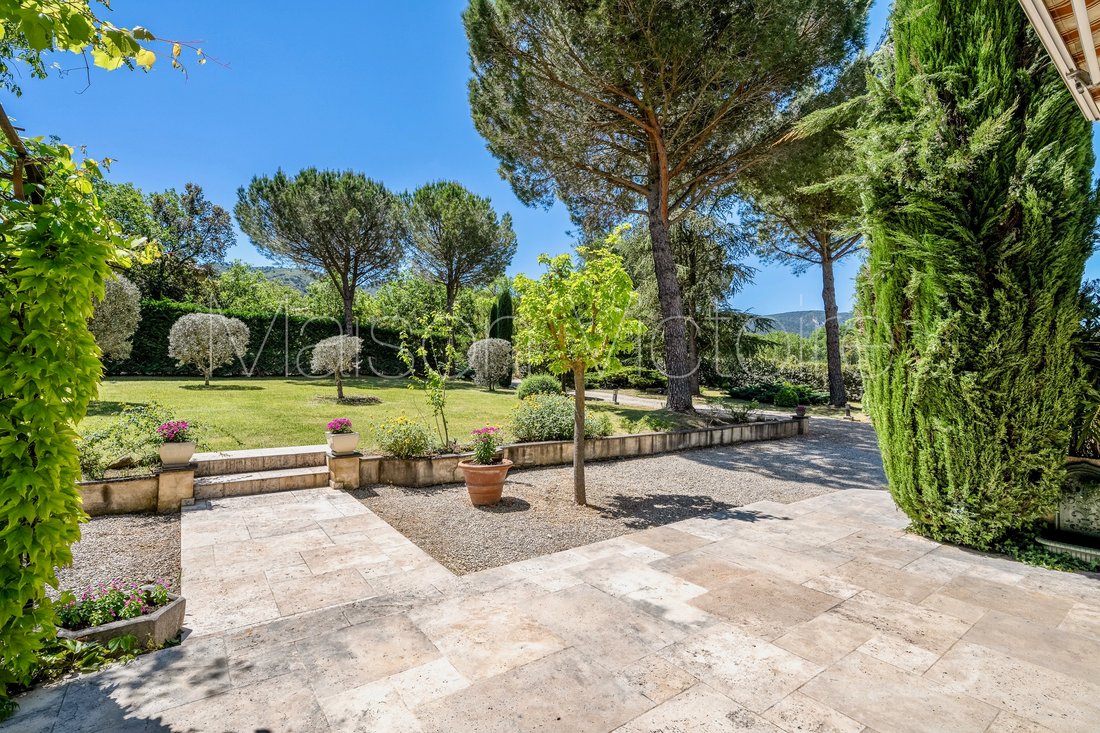 House in Ménerbes, Provence-Alpes-Côte d'Azur, France 2 - 17962243