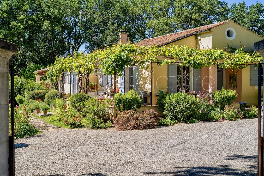 House in Gordes, Provence-Alpes-Côte d'Azur, France 3 - 17980414