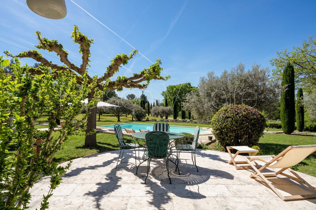 House in Lagnes, Provence-Alpes-Côte d'Azur, France 3 - 17814490