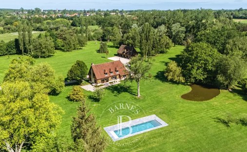 House in Saint-Gatien-des-Bois, Normandy, France 1