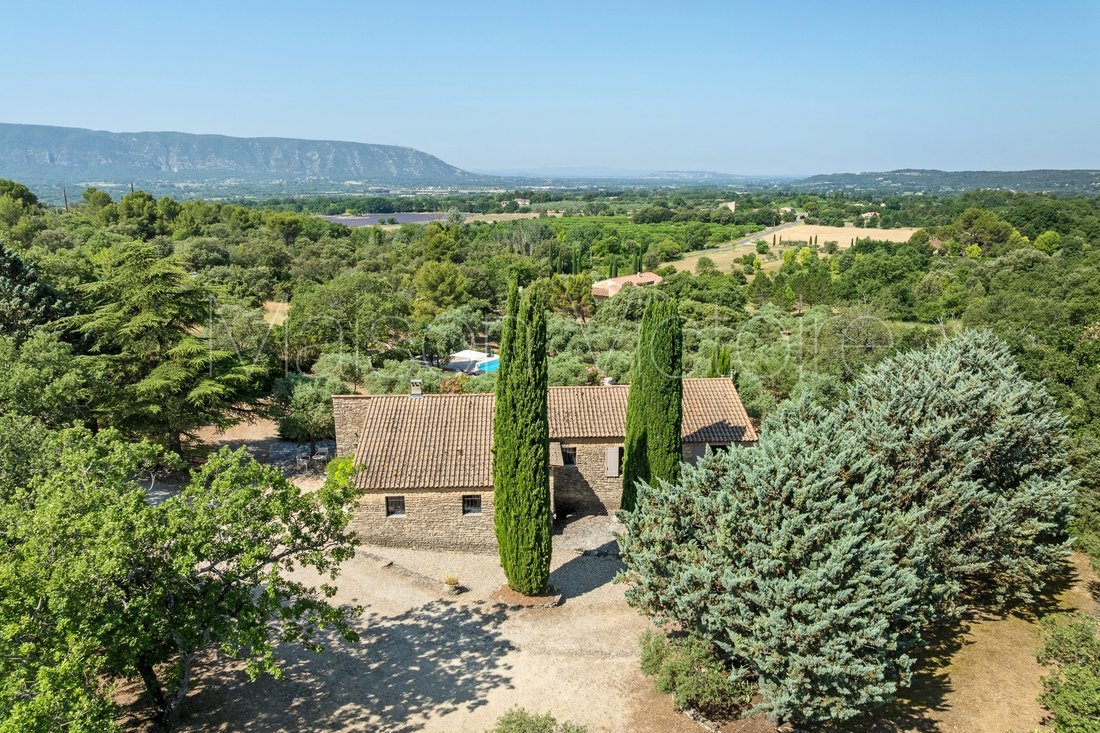 House in Gordes, Provence-Alpes-Côte d'Azur, France 2 - 17469031