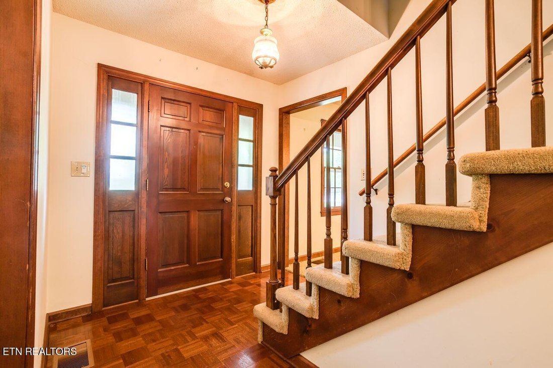 House in Knoxville, Tennessee, United States 2 - 17983134