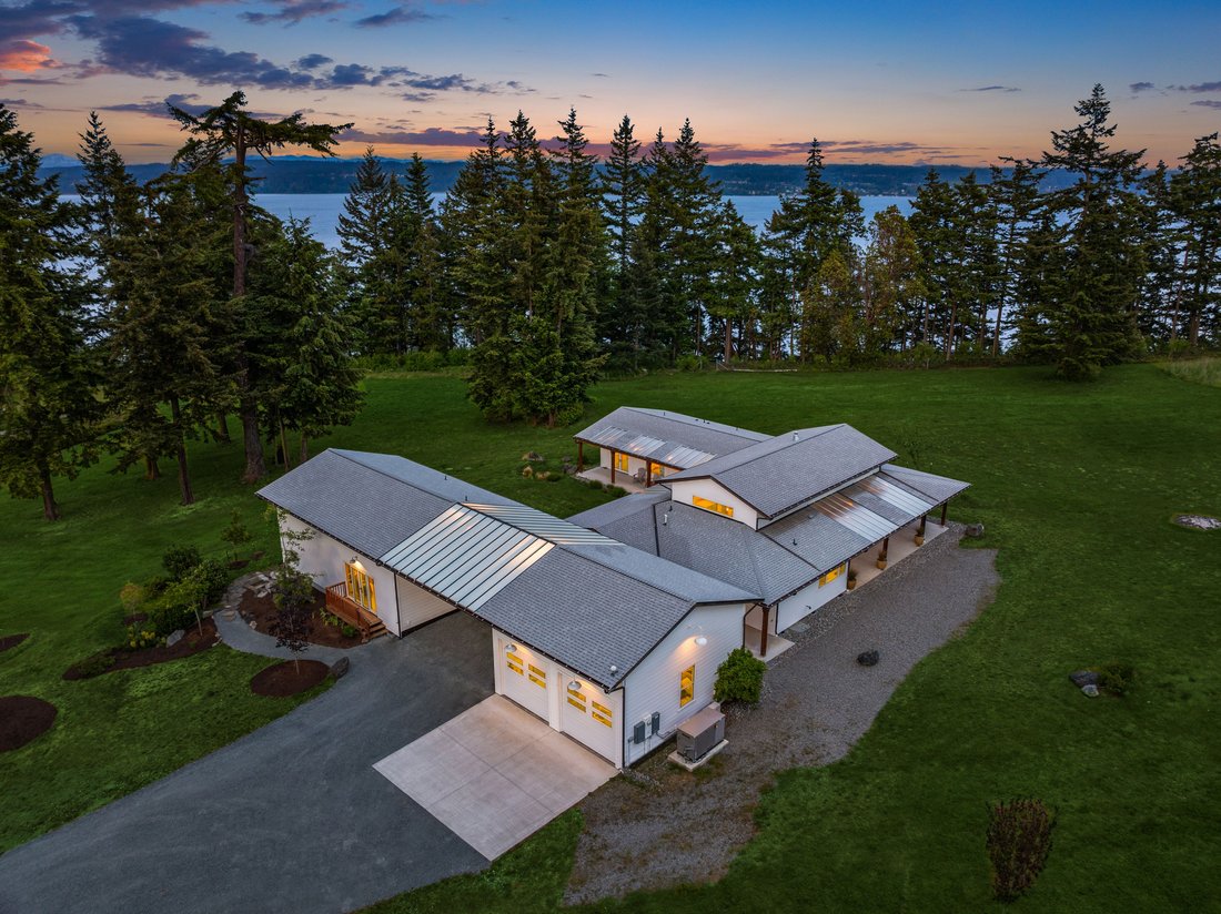 House in Coupeville, Washington, United States 2 - 17983235