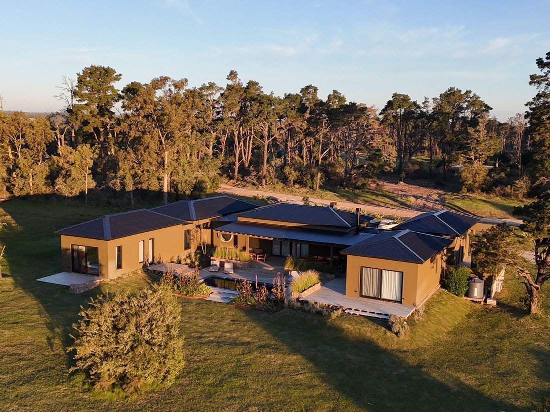 House in Fasano las Piedras, Maldonado Department, Uruguay 1 - 17983061