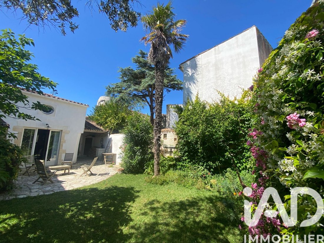 House in La Couarde-sur-Mer, Nouvelle-Aquitaine, France 1 - 17312792