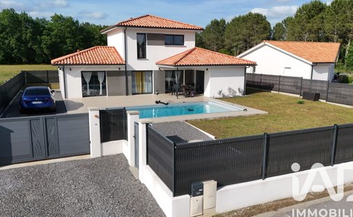 House in Parentis-en-Born, Nouvelle-Aquitaine, France 1