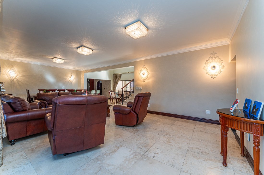 House in Krugersdorp, Gauteng, South Africa 5 - 17983556