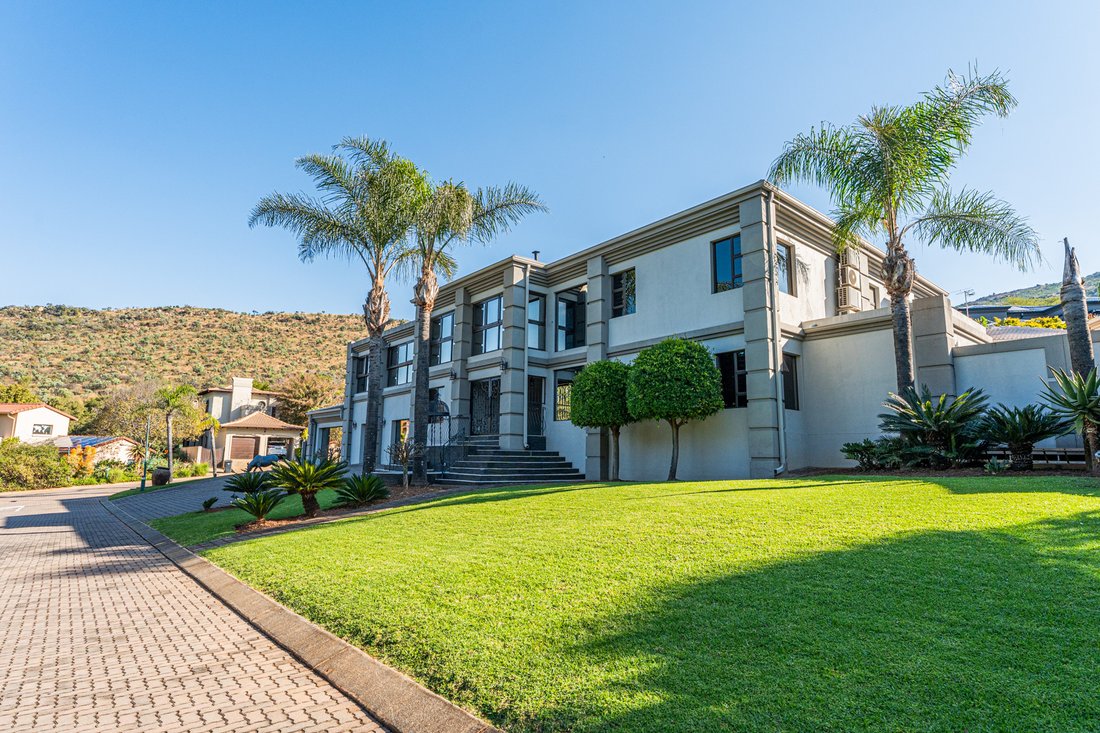 House in Krugersdorp, Gauteng, South Africa 3 - 17983556