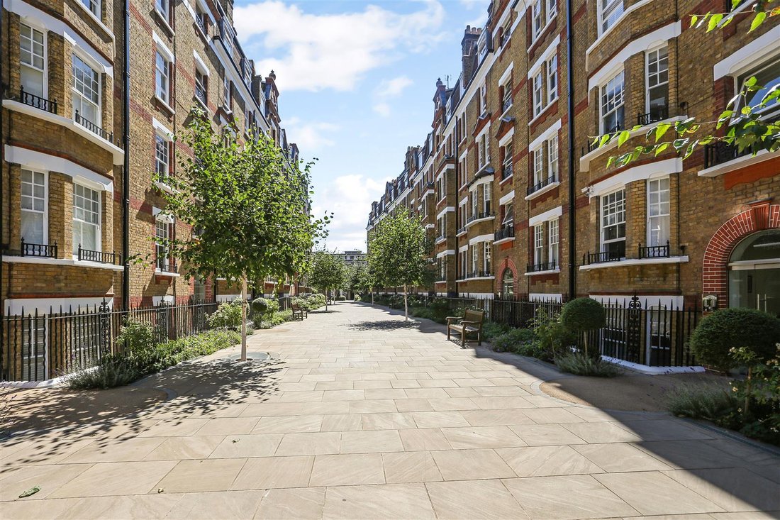 Apartment in Brompton, Kensington And Chelsea, England 1 - 17983577