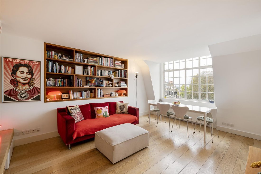 Apartment in Campden Hill, Kensington And Chelsea, England 2 - 17983715