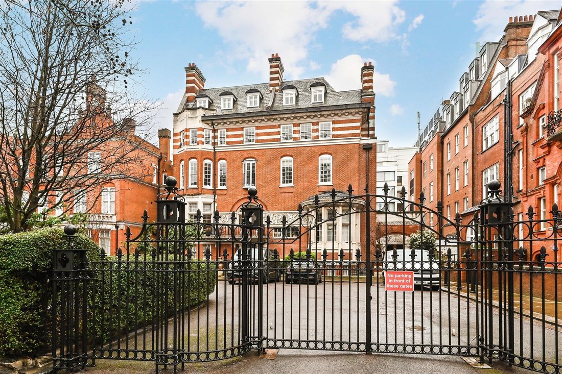 Apartment in Hyde Park, Westminster, England 1 - 17983738