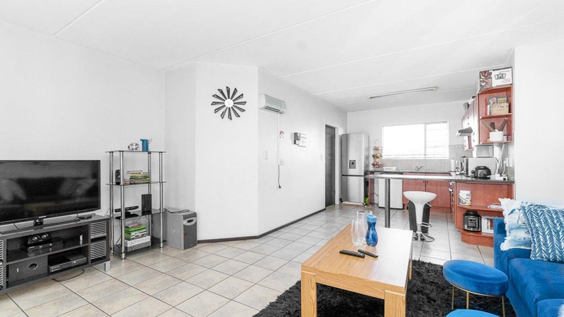 Apartment in Bartlett AH, Gauteng, South Africa 3 - 17983554