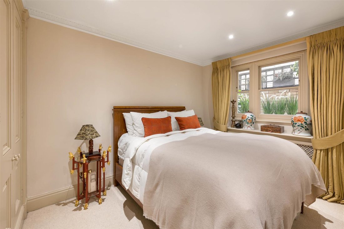 Apartment in Brompton, Kensington And Chelsea, England 4 - 17983750