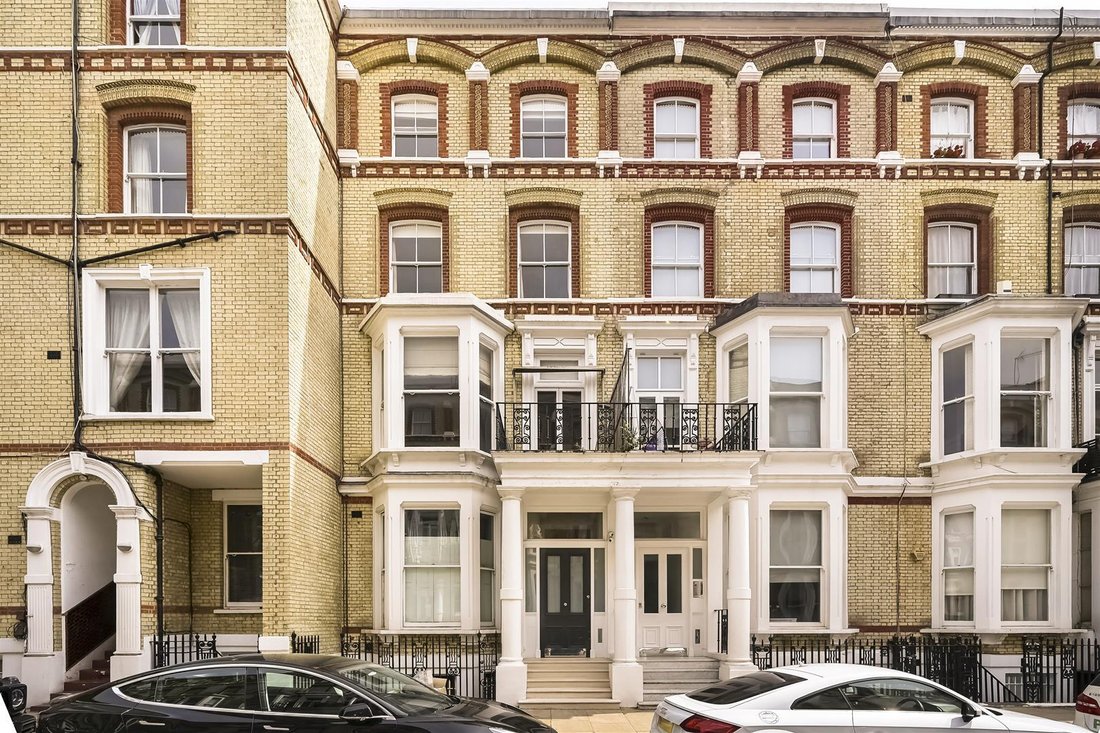 Apartment in Campden Hill, Kensington And Chelsea, England 1 - 17983729