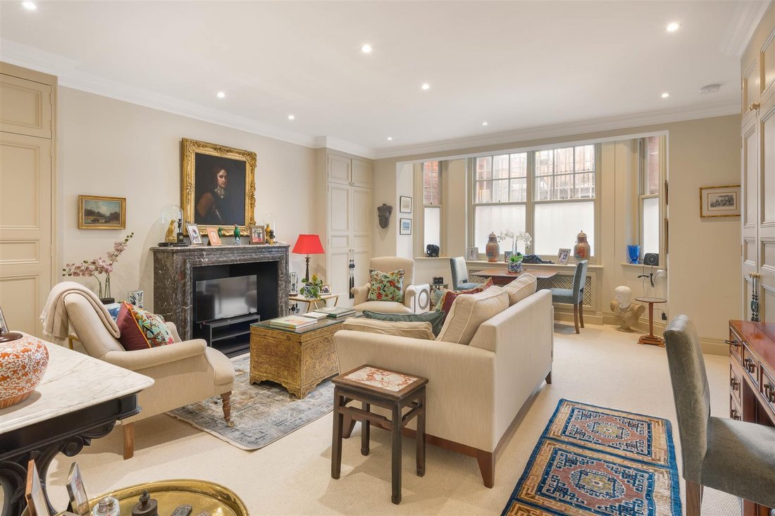 Apartment in Brompton, Kensington And Chelsea, England 1 - 17983750