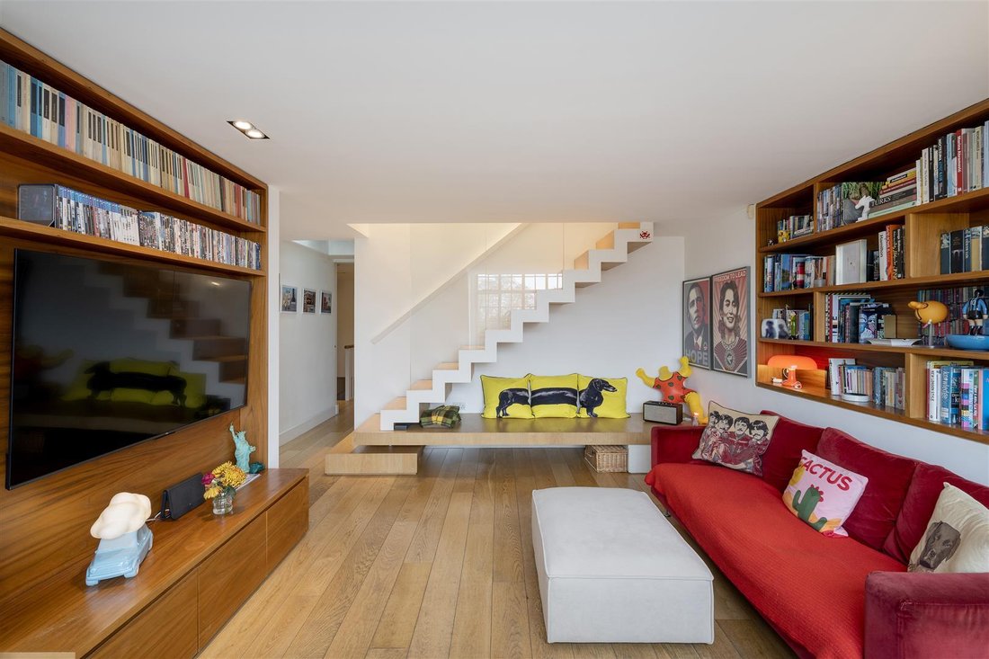 Apartment in Campden Hill, Kensington And Chelsea, England 3 - 17983715