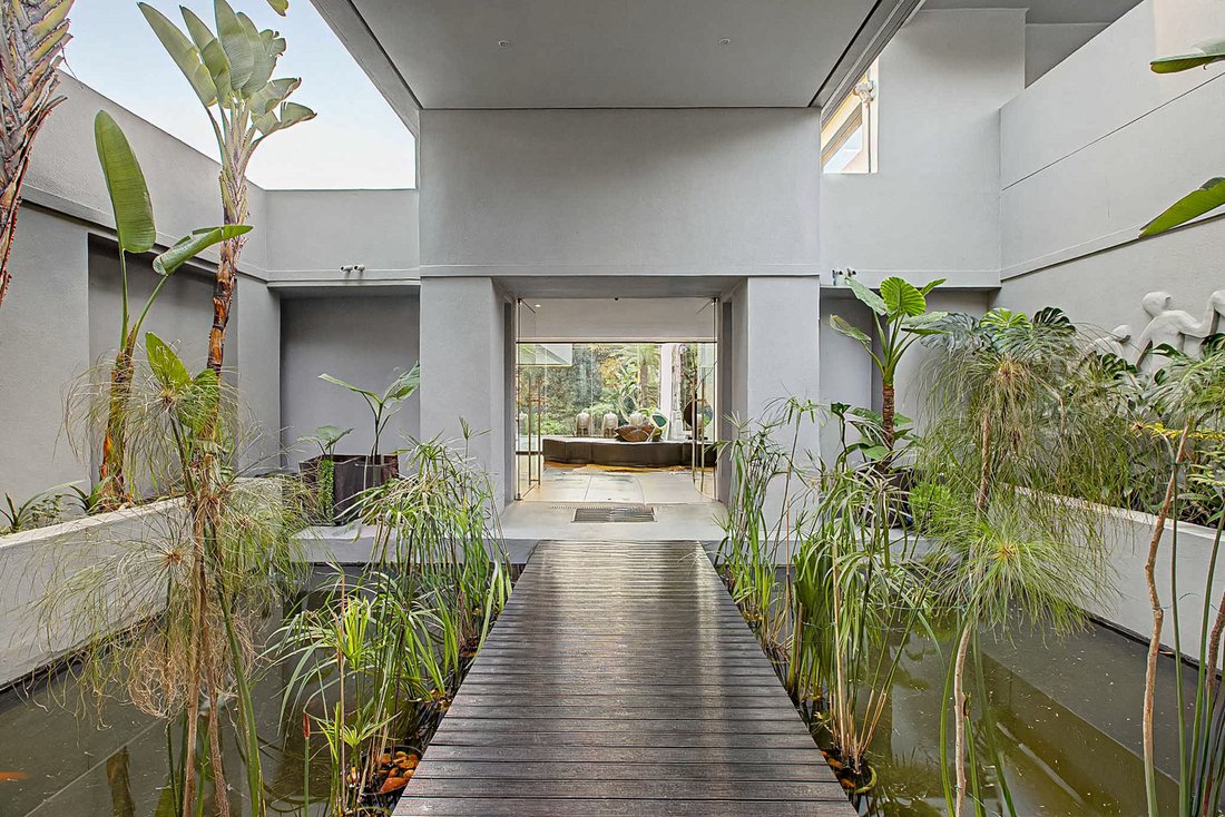 House in Sandton, Gauteng, South Africa 3 - 17983552