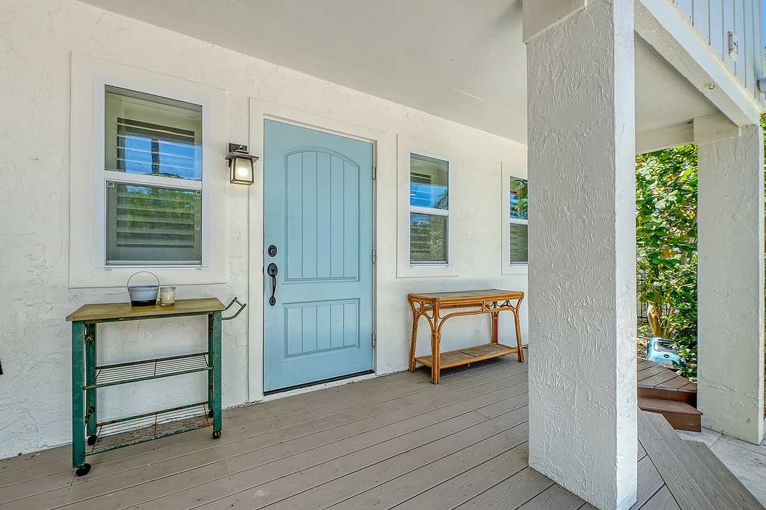Venice, Florida, United States 1 - 17983803