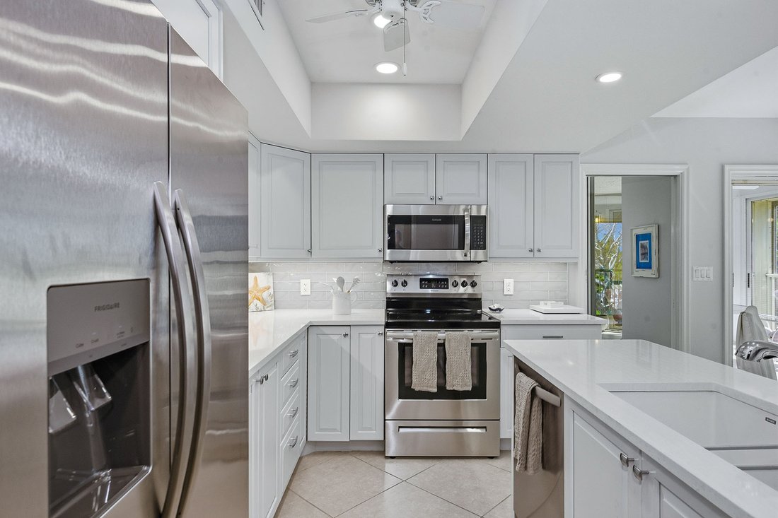 Condo in Naples, Florida, United States 5 - 17983900