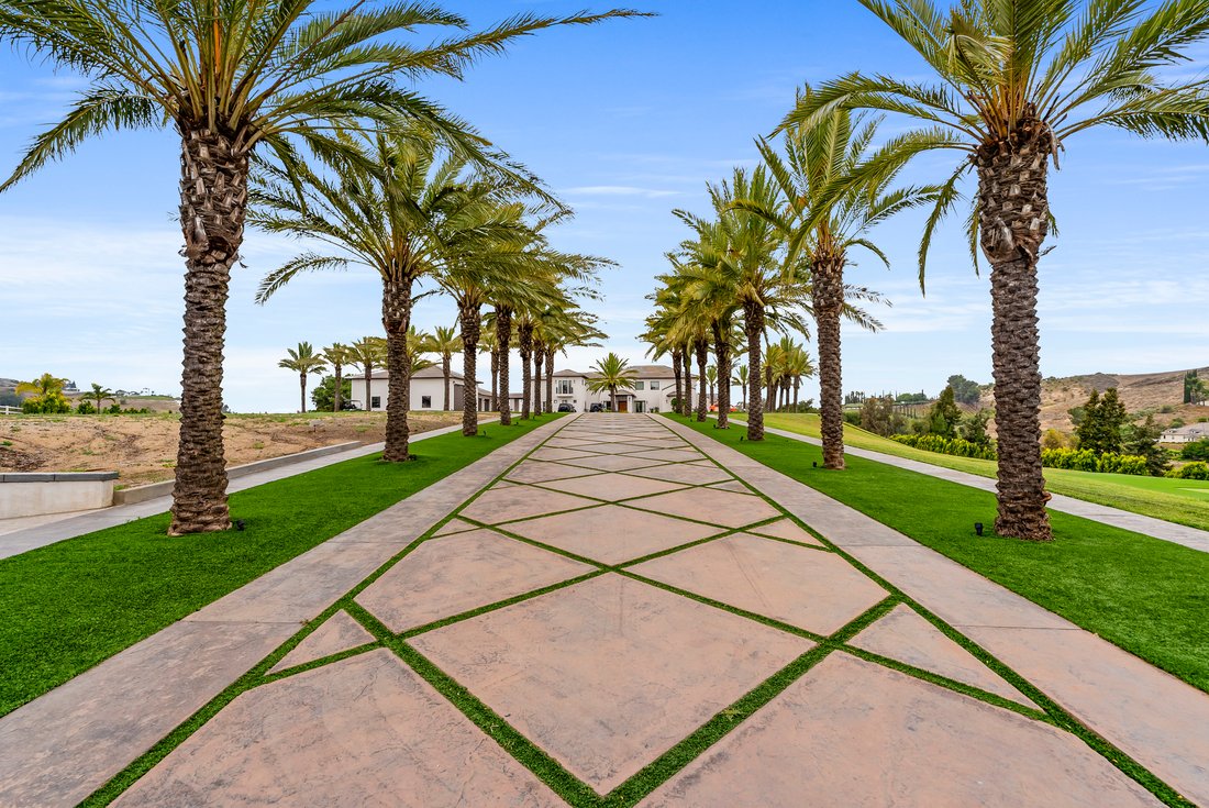 Temecula, California, United States 1 - 17983928